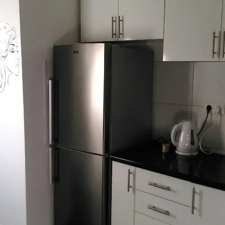شقة Apartman Delux